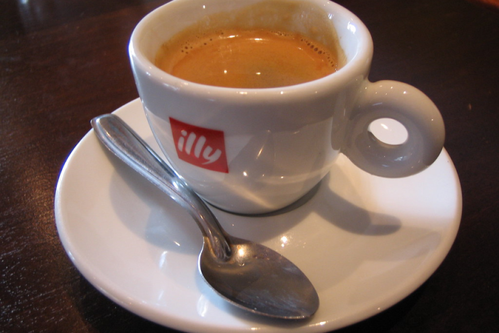 Coffee cups on a cafe table
